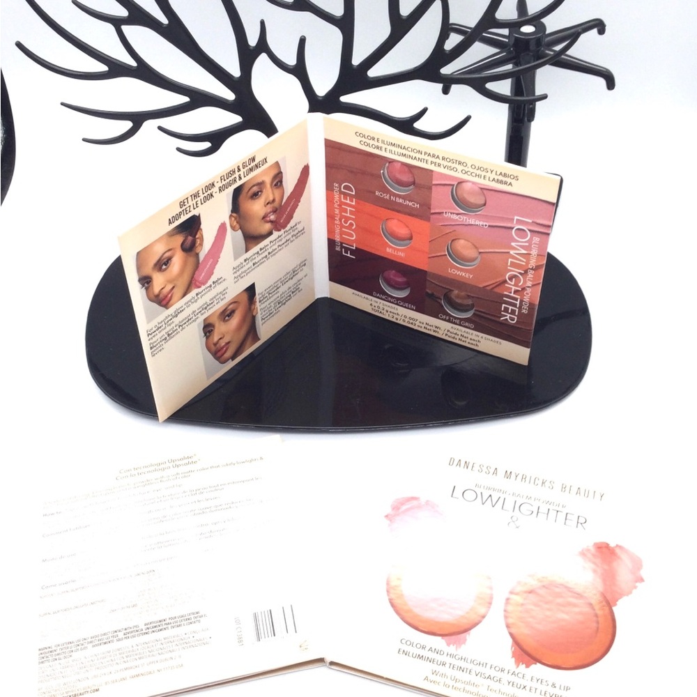 Danessa Myricks Beauty Lowlighter sample Palette - Peach/Rose Shades